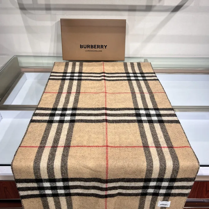 スーパーコピー バーバリー ス マフラー