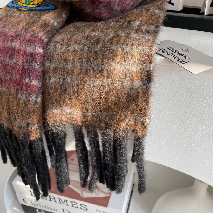 スーパーコピー ヴィヴィアン・ウエストウッド マフラー