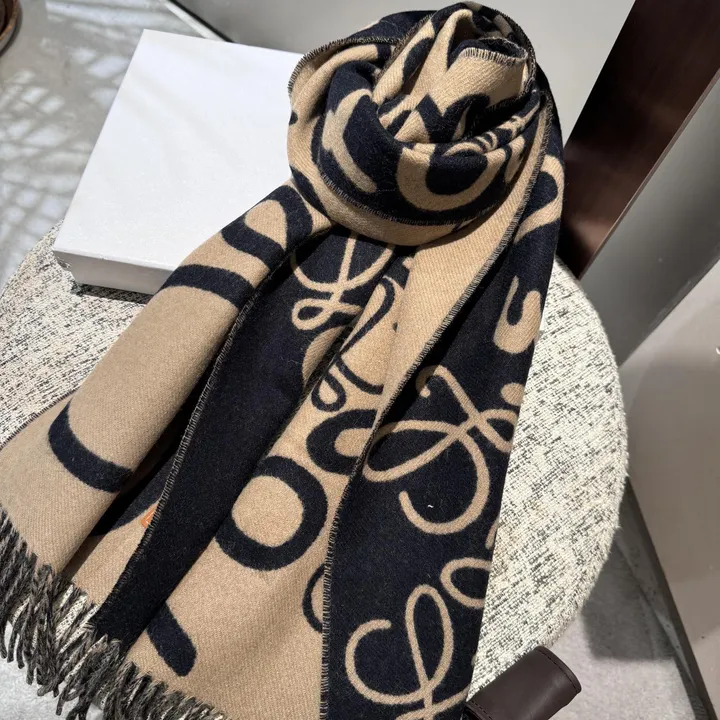 スーパーコピー ロエベ マフラー