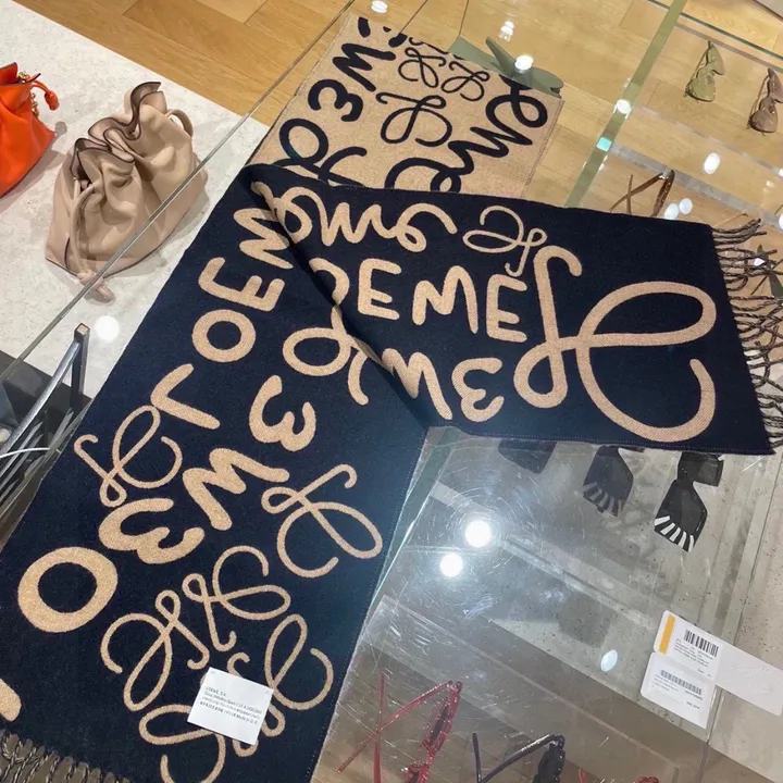 スーパーコピー ロエベ マフラー