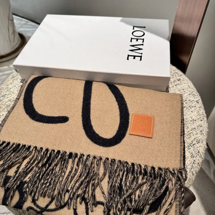 スーパーコピー ロエベ マフラー