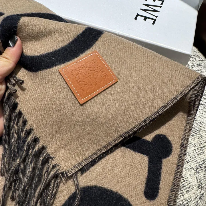 スーパーコピー ロエベ マフラー