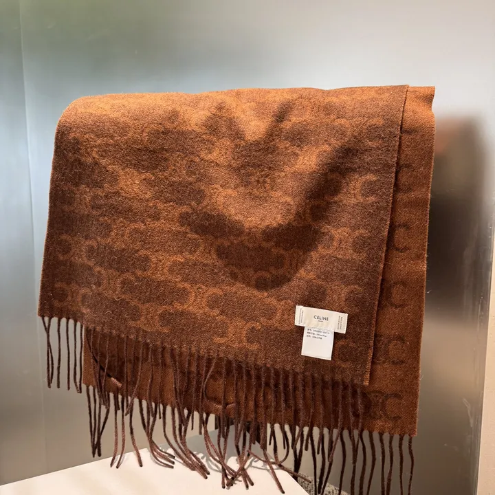 スーパーコピー セリーヌ マフラー