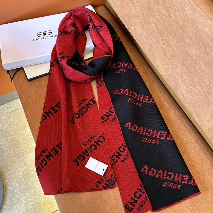 スーパーコピー バレンシアガ マフラー