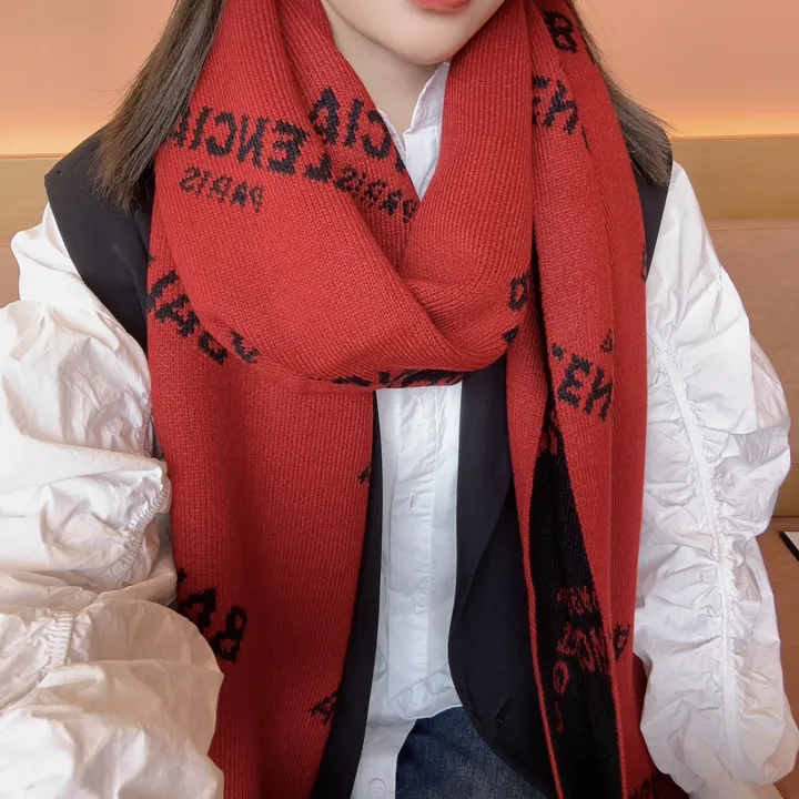 スーパーコピー バレンシアガ マフラー