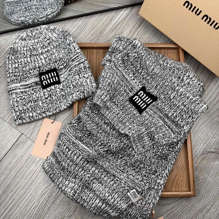 スーパーコピー ミュウミュウ マフラー