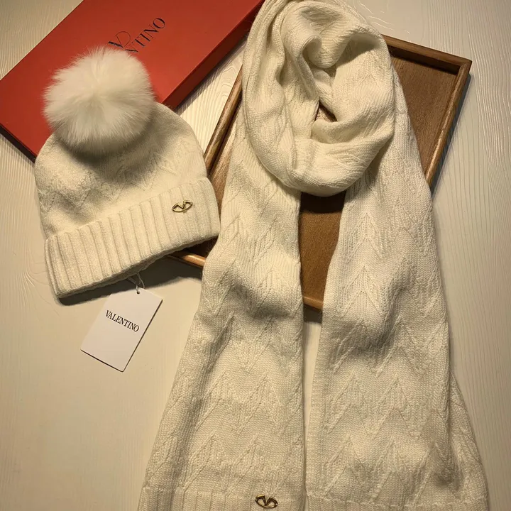 スーパーコピー ヴァレンティノ マフラー