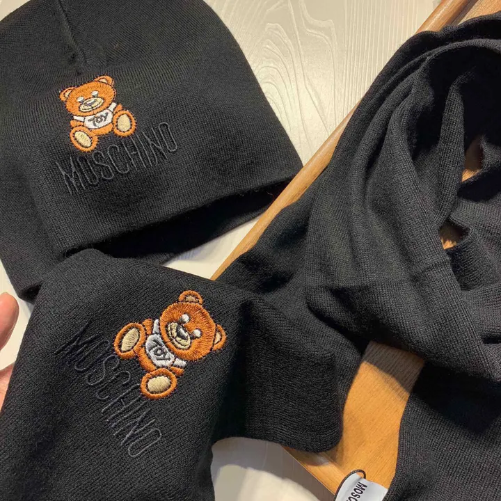 スーパーコピー モスキーノ マフラー