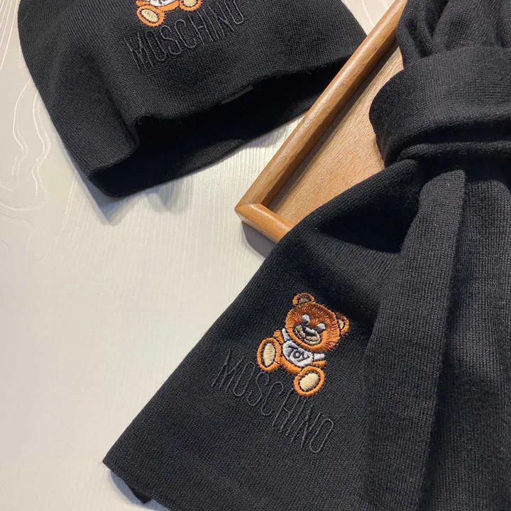 スーパーコピー モスキーノ マフラー