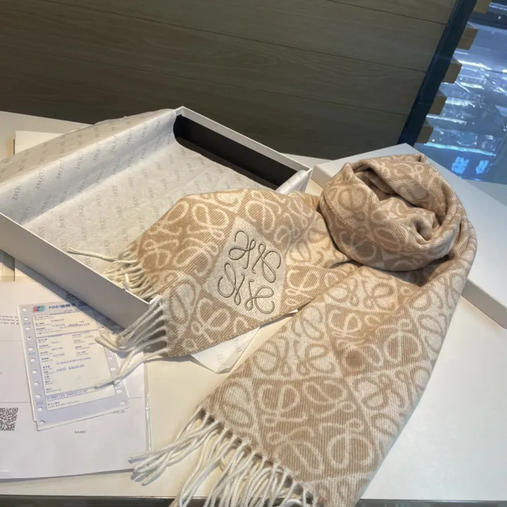 スーパーコピー ロエベ マフラー