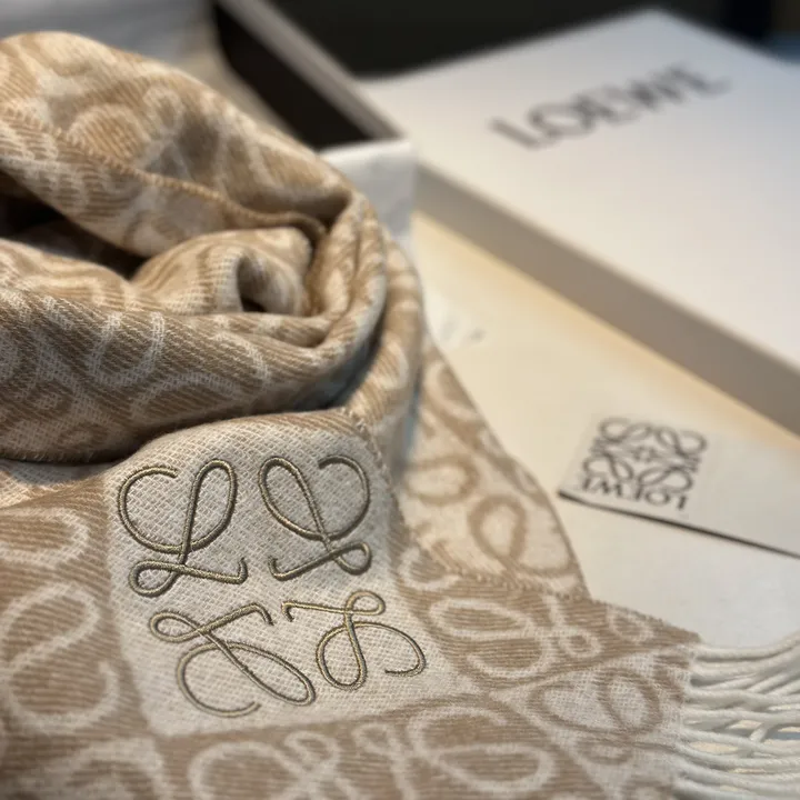 スーパーコピー ロエベ マフラー