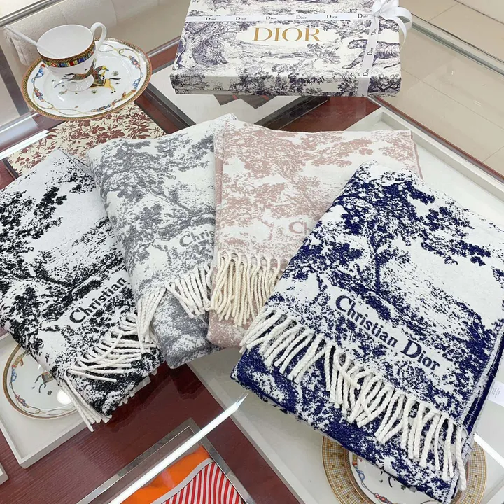 スーパーコピー ディオール マフラー