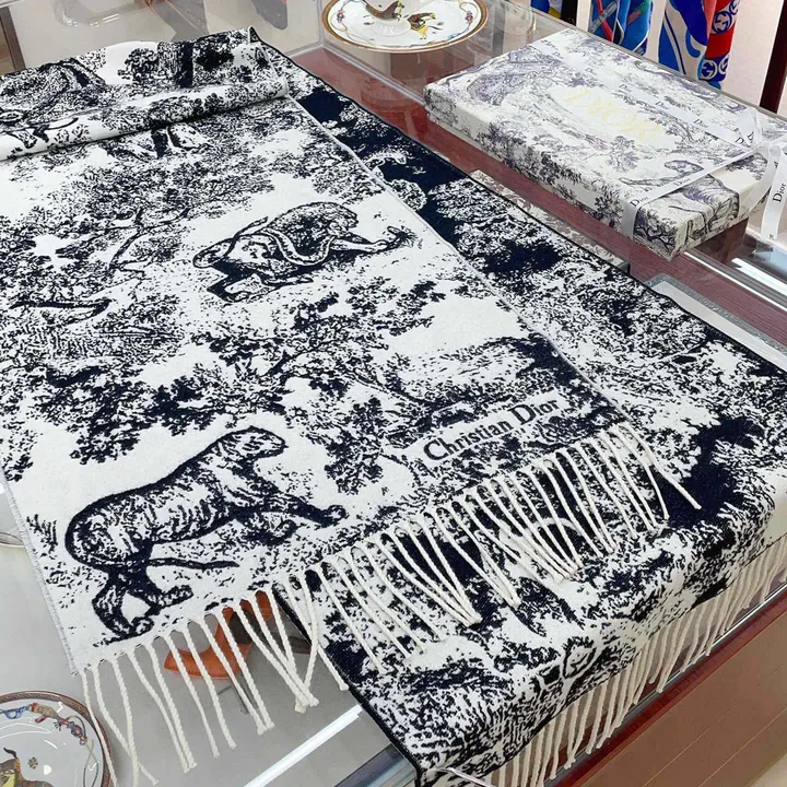 スーパーコピー ディオール マフラー