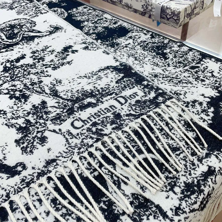 スーパーコピー ディオール マフラー