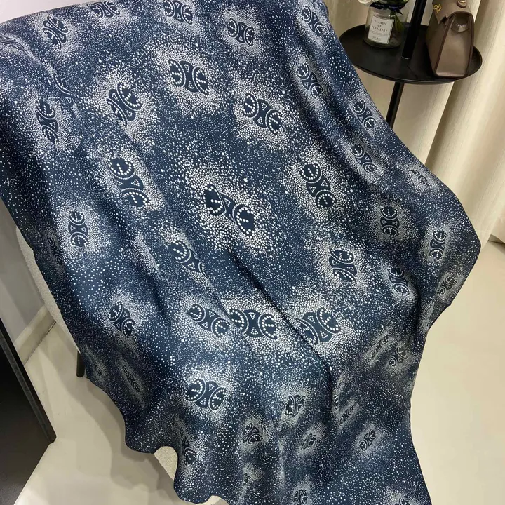 スーパーコピー セリーヌ マフラー