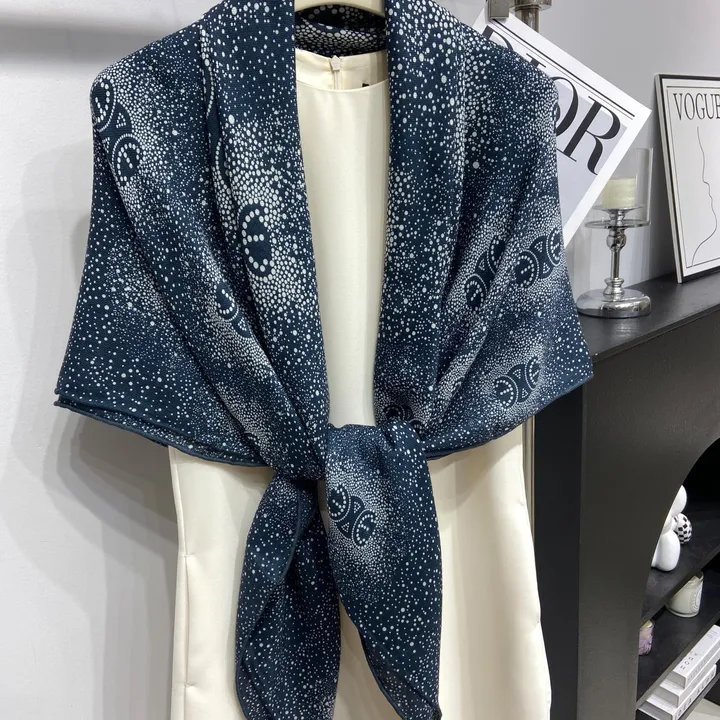 スーパーコピー セリーヌ マフラー