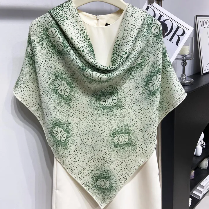 スーパーコピー セリーヌ マフラー