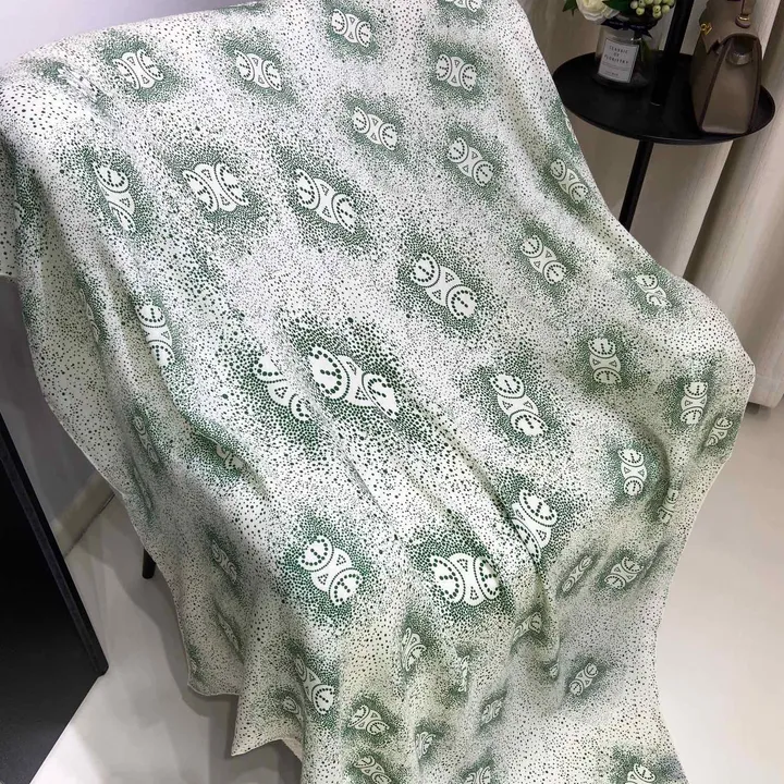 スーパーコピー セリーヌ マフラー