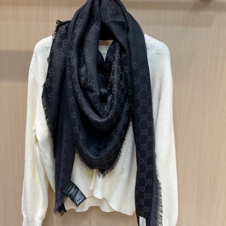 スーパーコピー グッチ マフラー