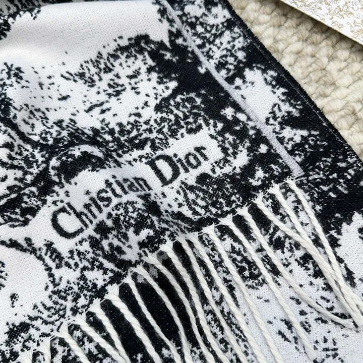 スーパーコピー ディオール マフラー