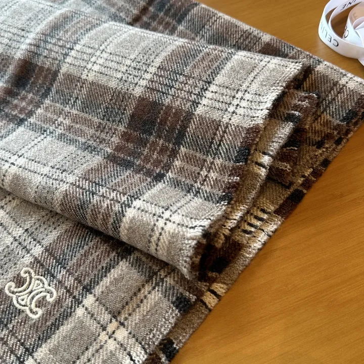 スーパーコピー セリーヌ マフラー