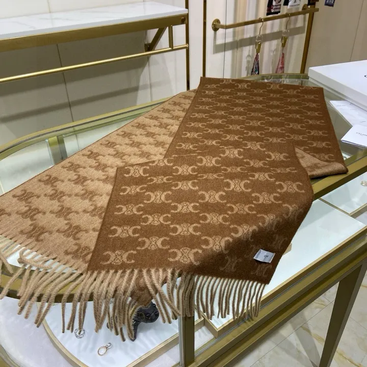 スーパーコピー セリーヌ マフラー