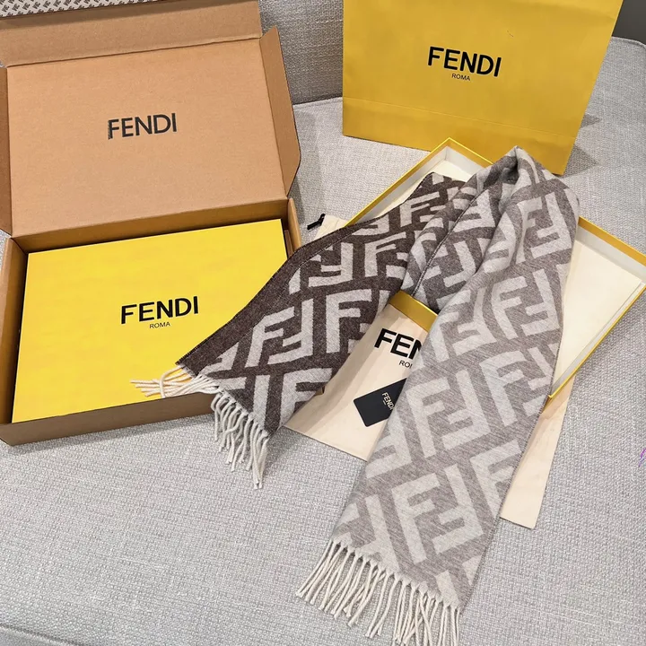 スーパーコピー フェンディ マフラー