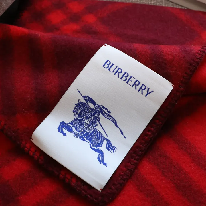 スーパーコピー バーバリー ス マフラー