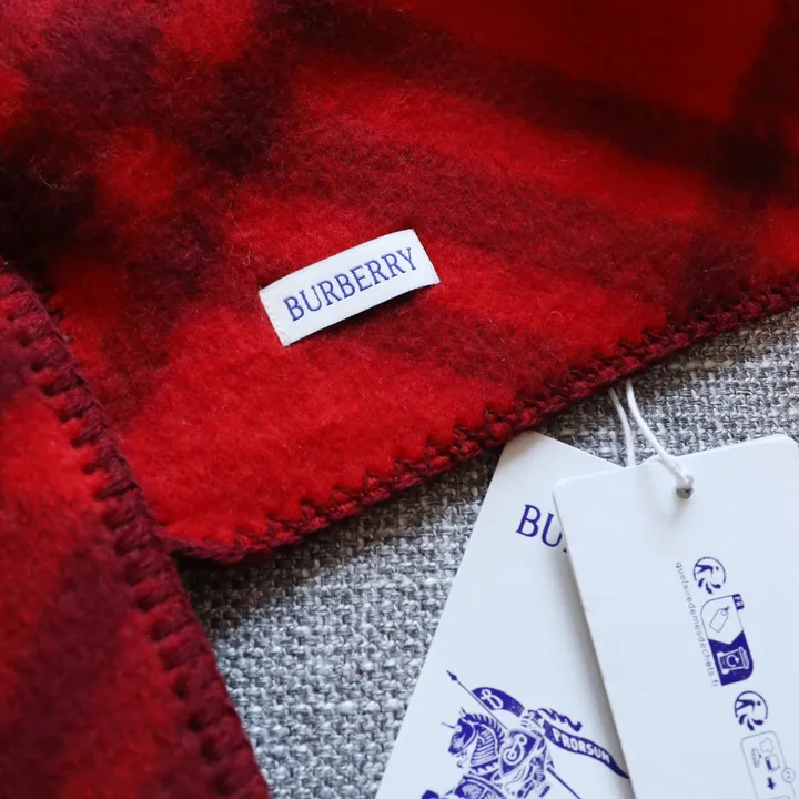 スーパーコピー バーバリー ス マフラー