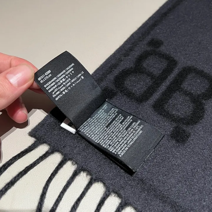 スーパーコピー バレンシアガ マフラー