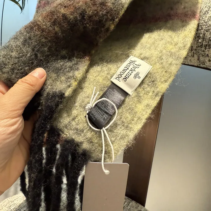 スーパーコピー ヴィヴィアン・ウエストウッド マフラー