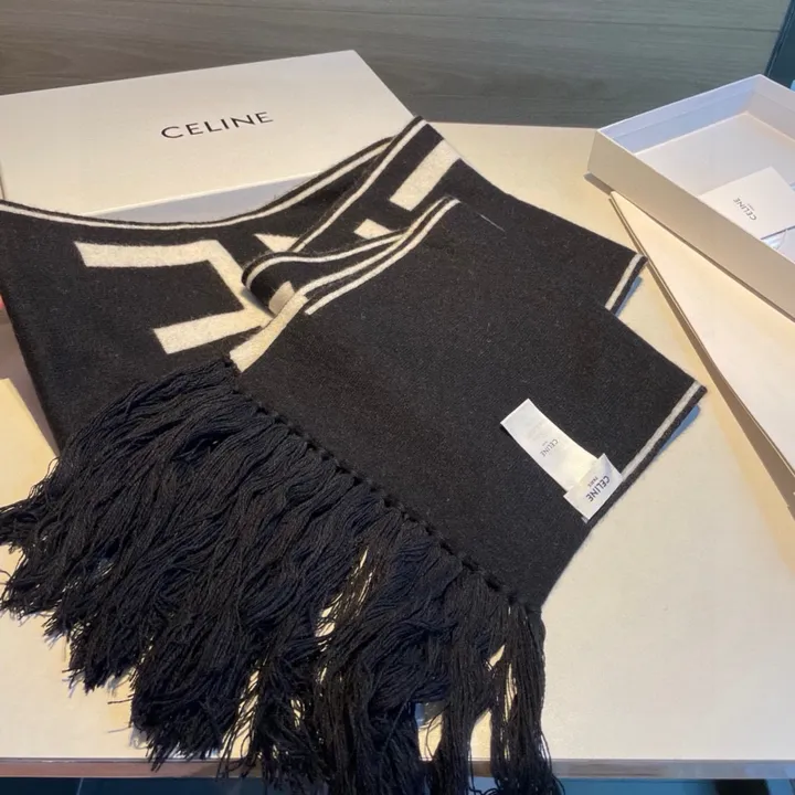 スーパーコピー セリーヌ マフラー