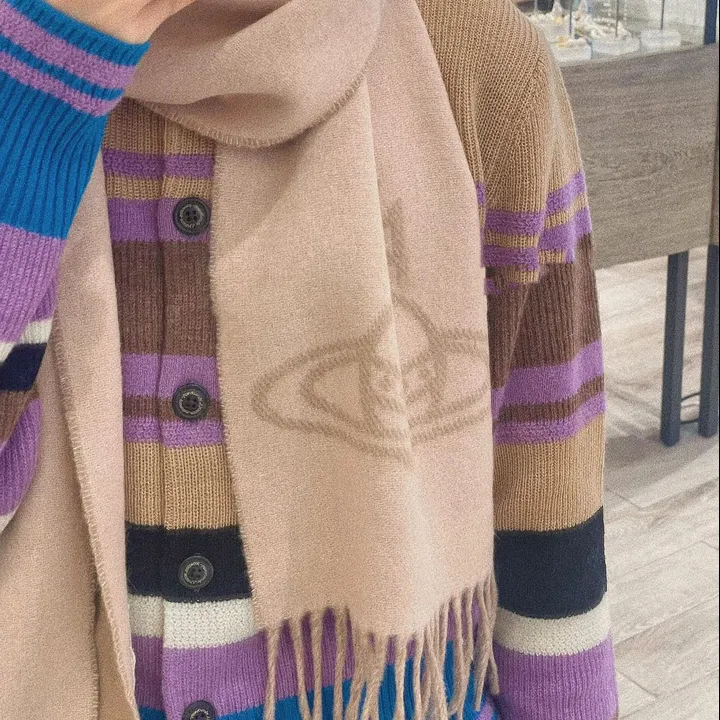 スーパーコピー ヴィヴィアン・ウエストウッド マフラー