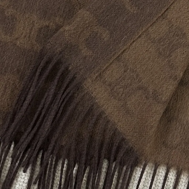 スーパーコピー セリーヌ マフラー