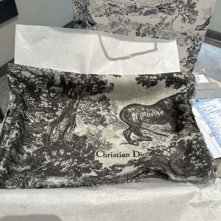 スーパーコピー ディオール マフラー