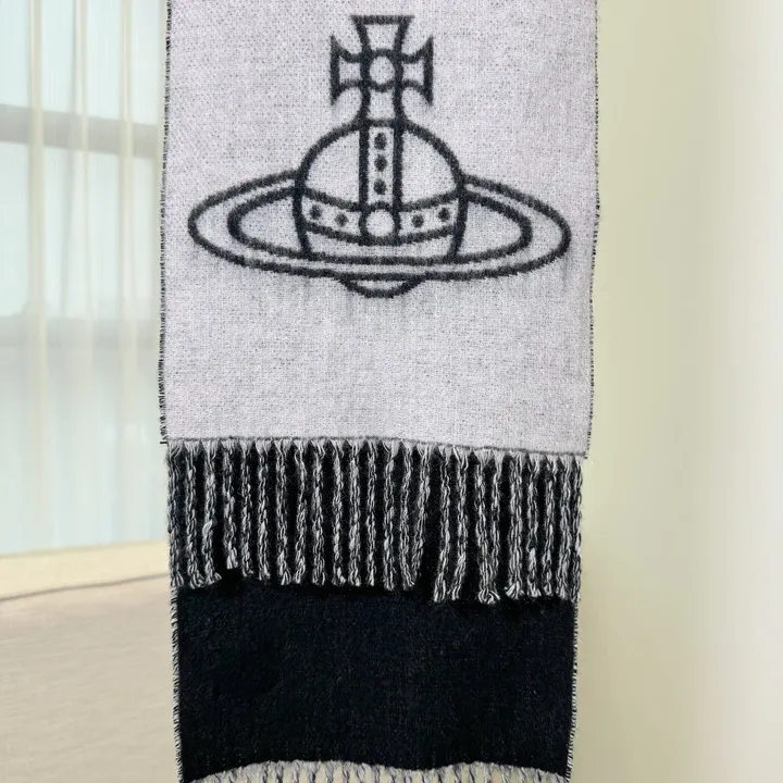 スーパーコピー ヴィヴィアン・ウエストウッド マフラー