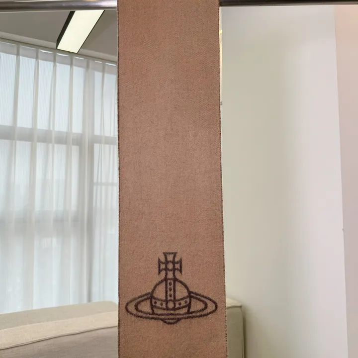 スーパーコピー ヴィヴィアン・ウエストウッド マフラー