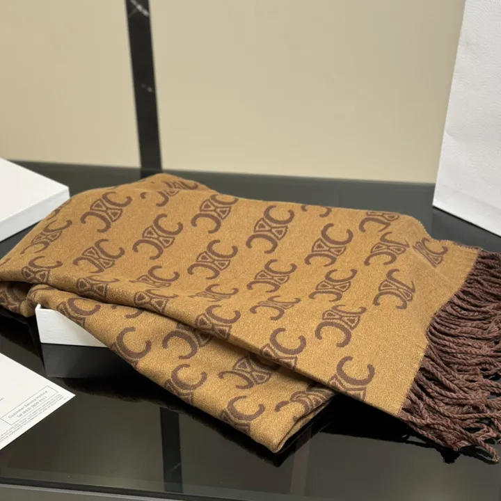 スーパーコピー セリーヌ マフラー