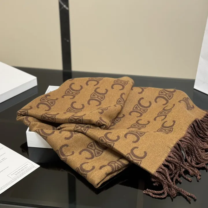 スーパーコピー セリーヌ マフラー