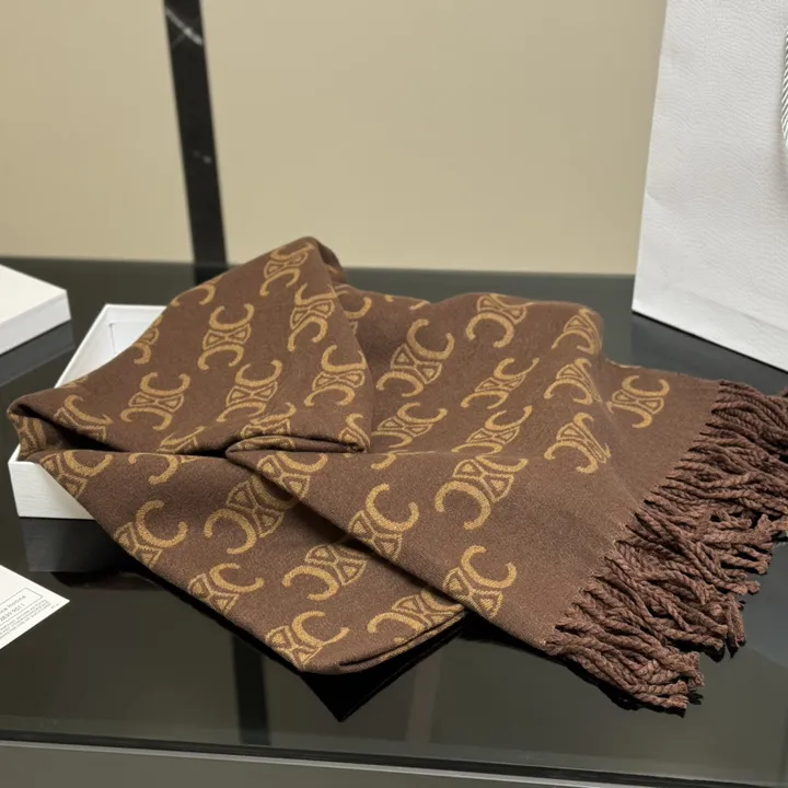 スーパーコピー セリーヌ マフラー