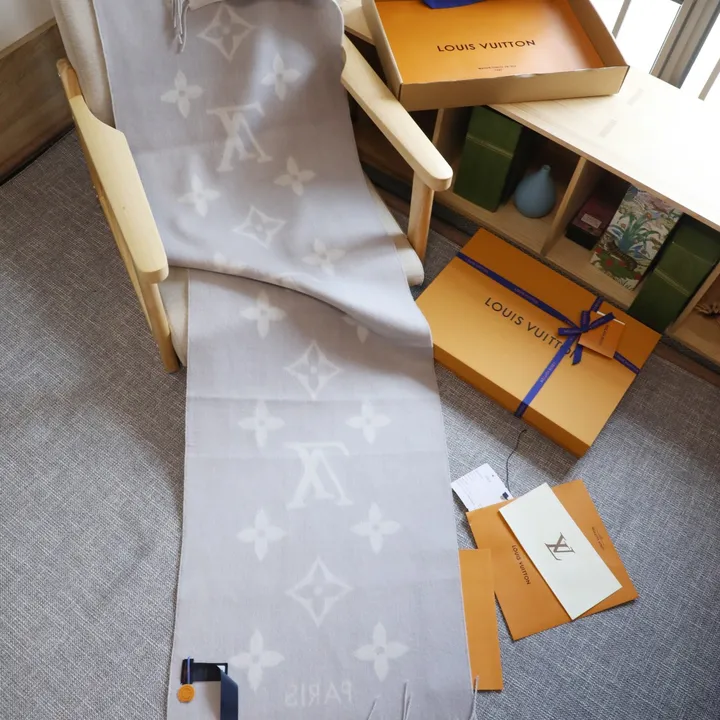 スーパーコピー ルイヴィトン マフラー