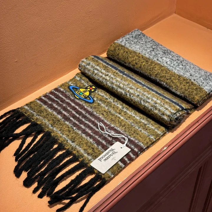 スーパーコピー ヴィヴィアン・ウエストウッド マフラー