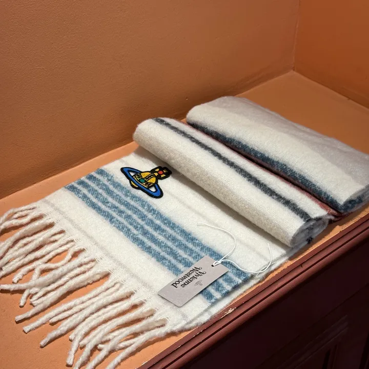 スーパーコピー ヴィヴィアン・ウエストウッド マフラー