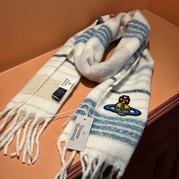 スーパーコピー ヴィヴィアン・ウエストウッド マフラー