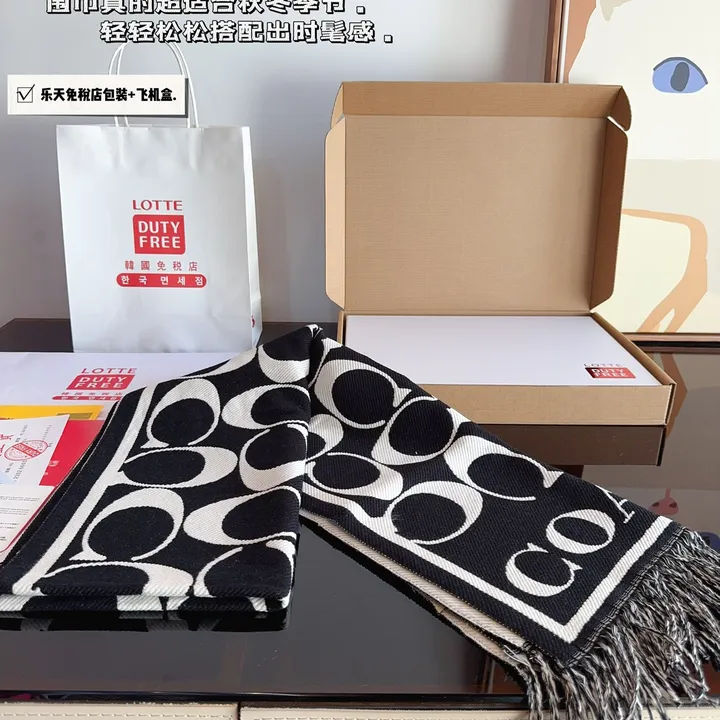 スーパーコピー コーチ マフラー