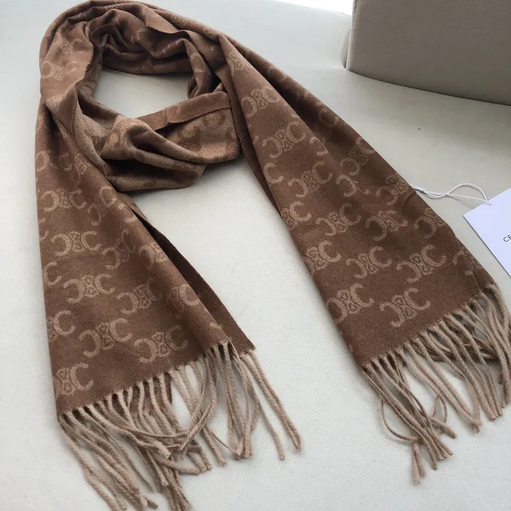 スーパーコピー セリーヌ マフラー