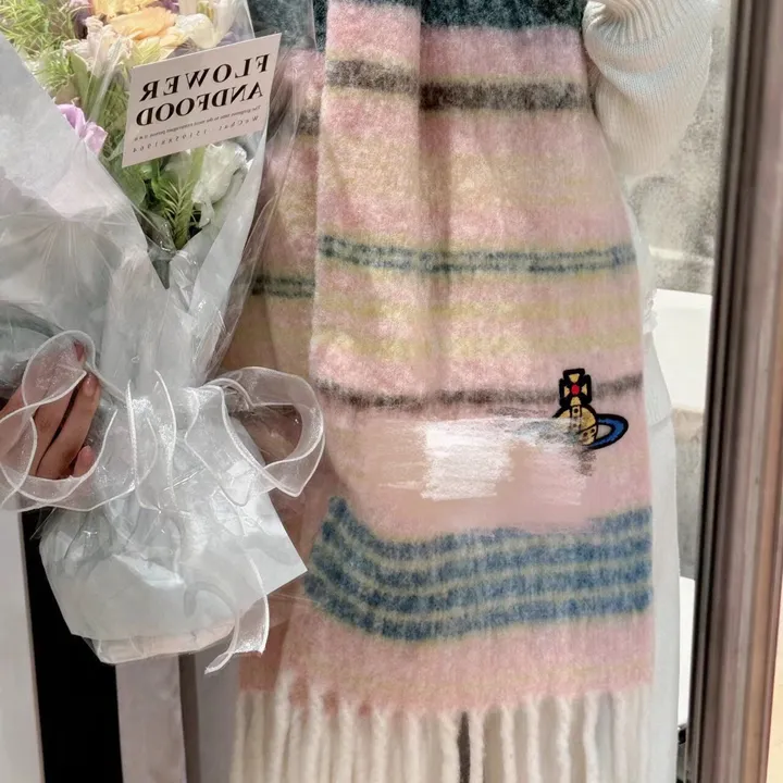 スーパーコピー ヴィヴィアン・ウエストウッド マフラー