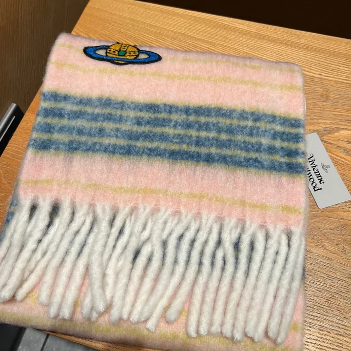 スーパーコピー ヴィヴィアン・ウエストウッド マフラー