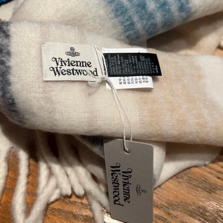 スーパーコピー ヴィヴィアン・ウエストウッド マフラー