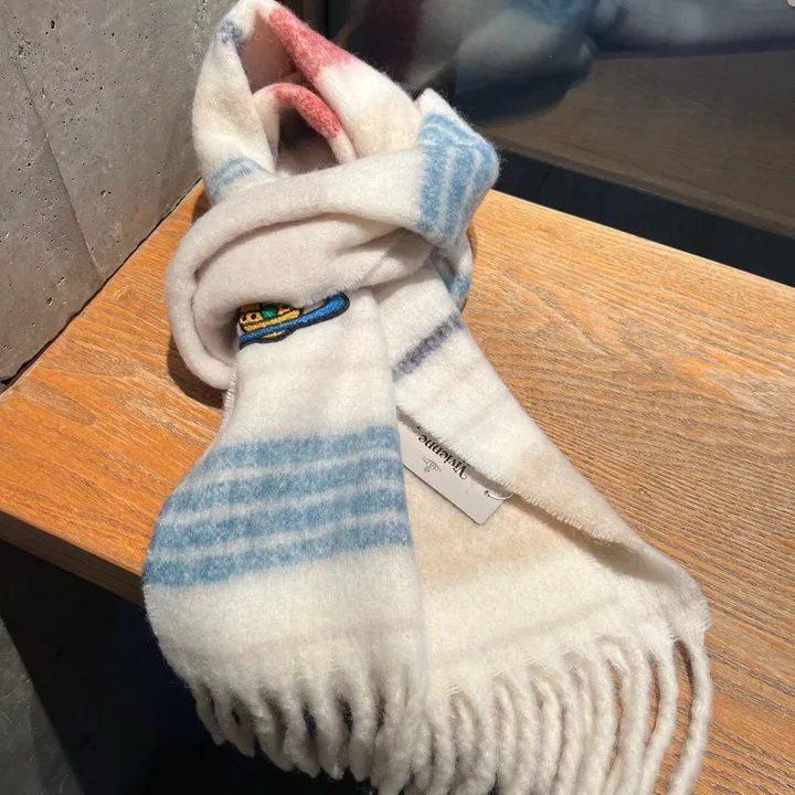 スーパーコピー ヴィヴィアン・ウエストウッド マフラー